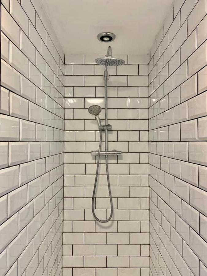 Bank House Apartments Stafford Town Centre Ngoại thất bức ảnh